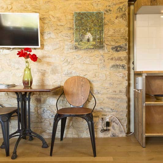 salon studio 1 de la ferme du Marais Girard séjour de jeûne en harmonie