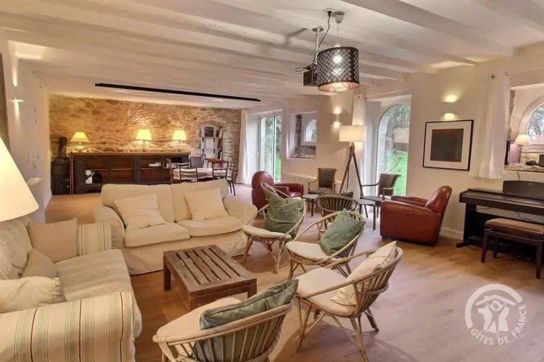 Salon du relais du cap Fréhel séjour de jeûne en harmonie