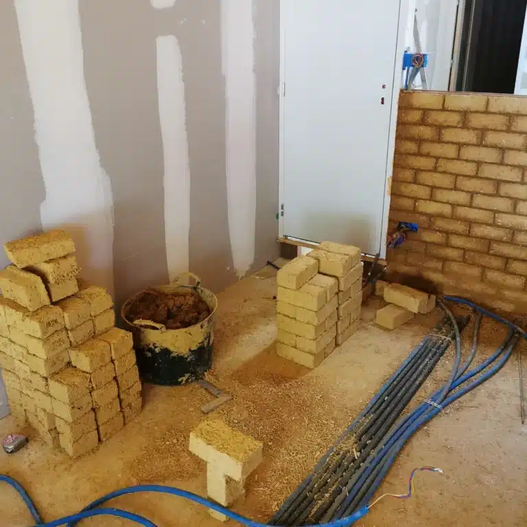 travaux murs en terre le temps du coeur